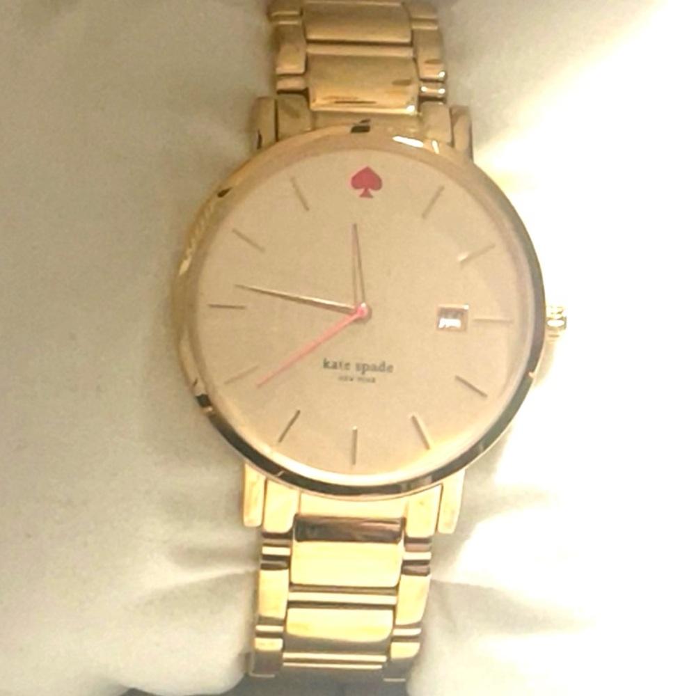 🌺KATE SPADE Gold Color Watch🌺
